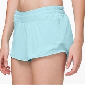 LULULEMON SHORTS!
